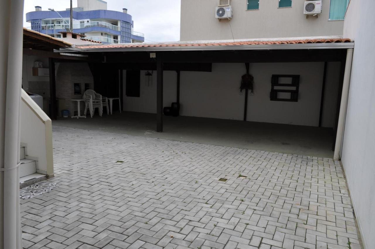 Apartamentos Bombinhas - 140 Metros Da Praia Exterior photo